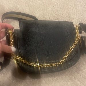 Crossbody and shoulder bag